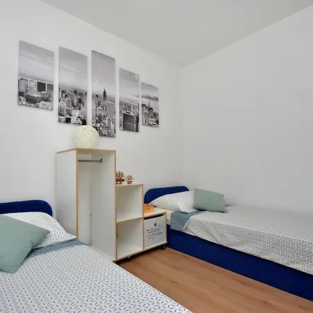 Wild Rose Apartamento Podstrana